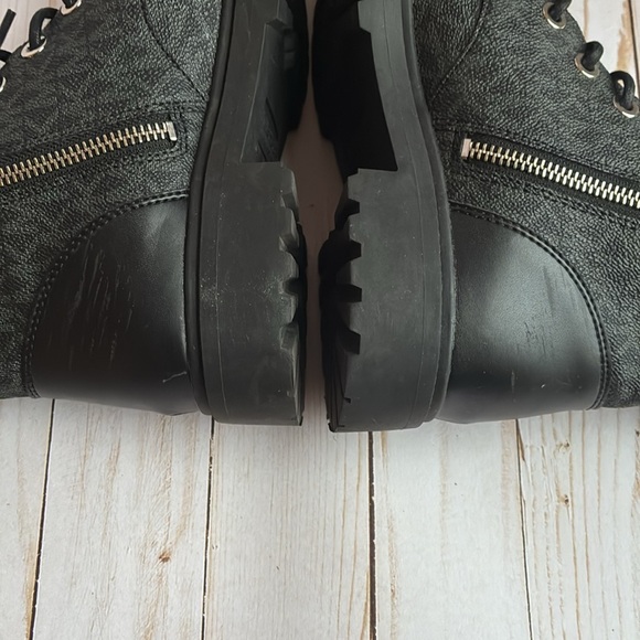 Michael Kors Alistair Logo Accent Womens Ankle Boots Black/Silver/Grey SZ 8.5M - Picture 5 of 5